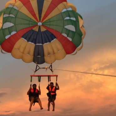 Langkawi Parasailing (...